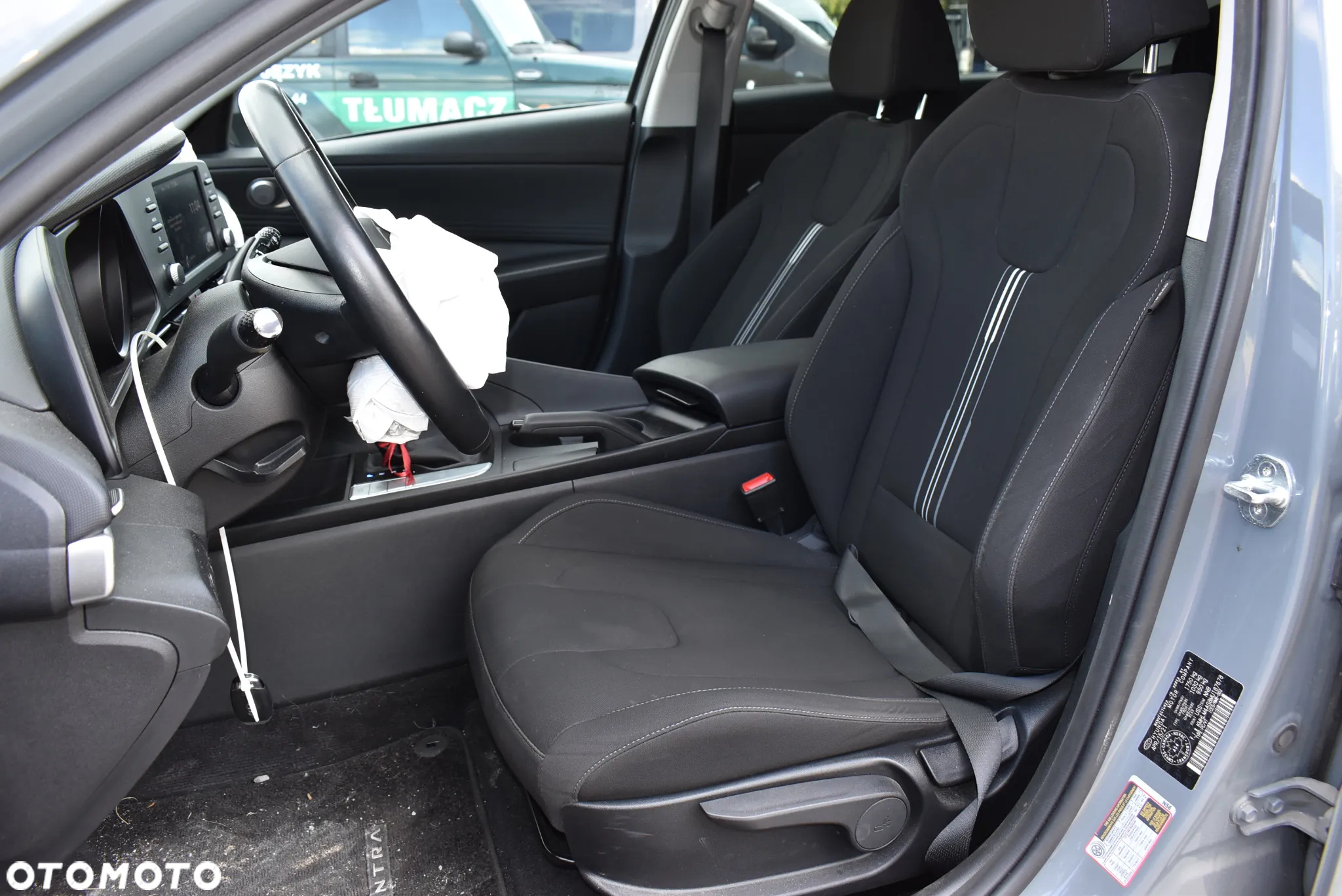 Hyundai Elantra - 18