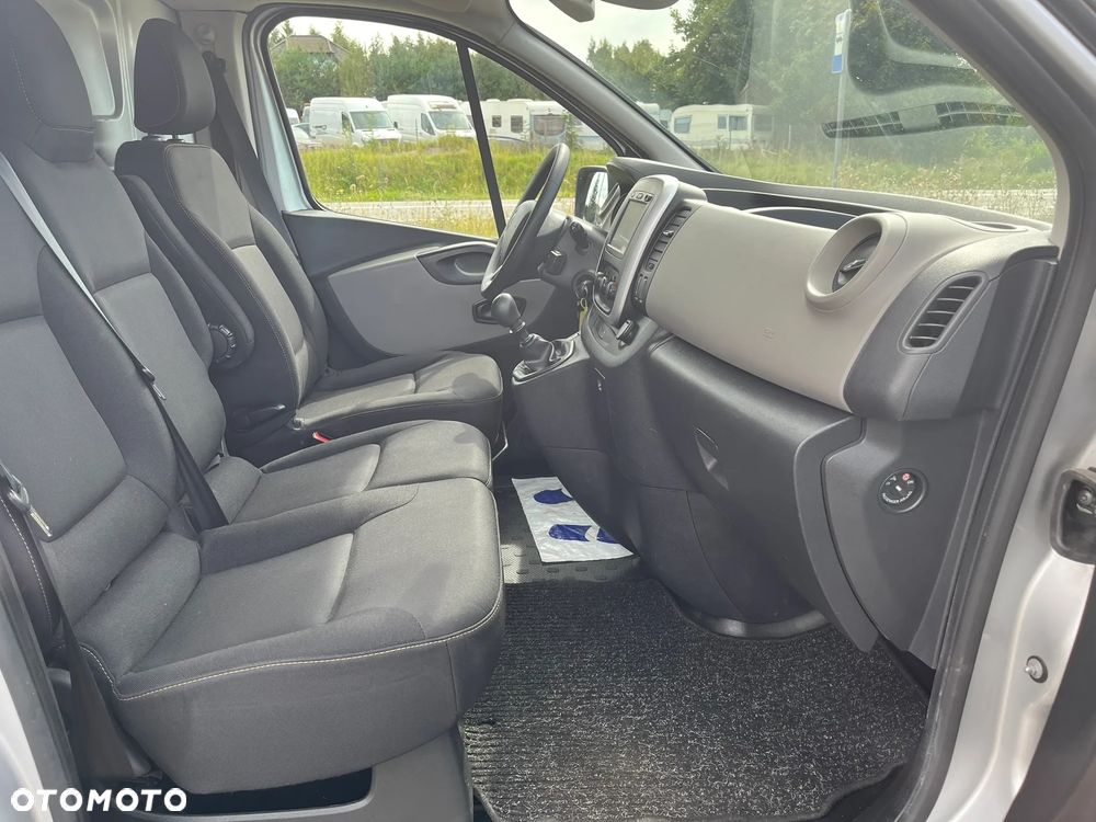 Renault Trafic - 12