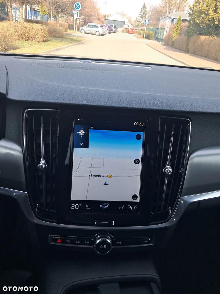 Volvo V90 D4 Geartronic Momentum - 22