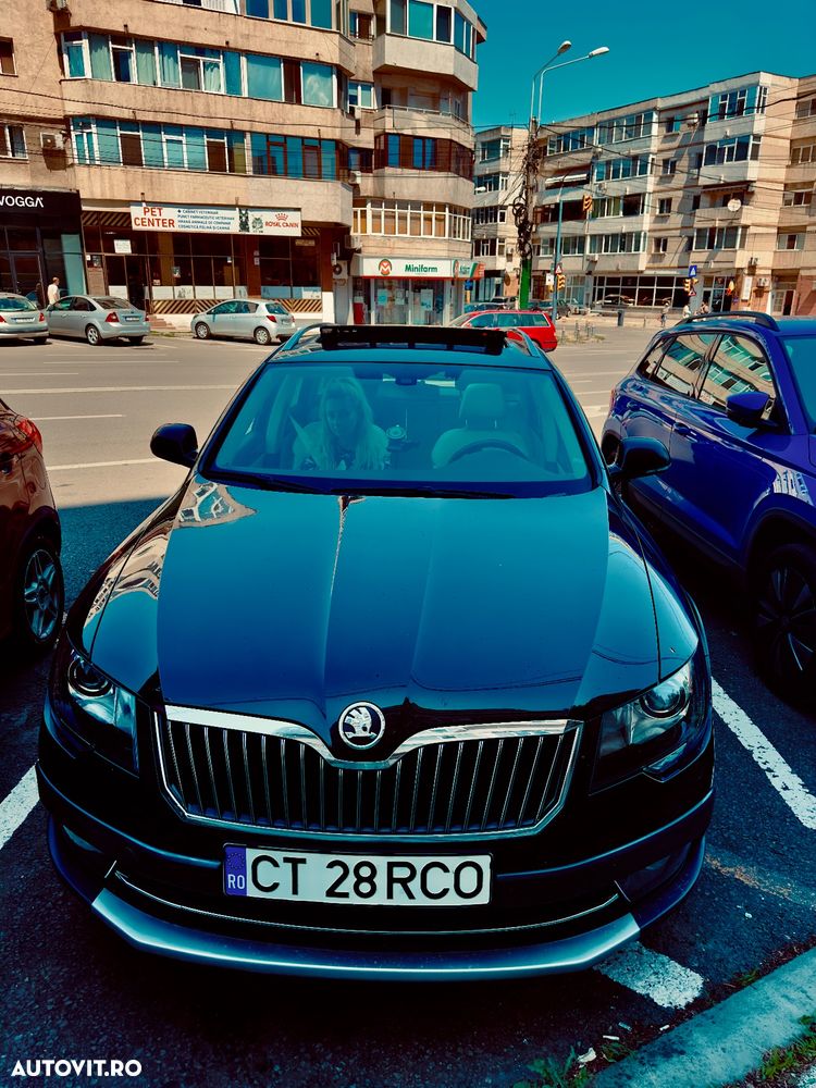 Skoda Superb Combi 2.0 TDI 4X4 Elegance - 3