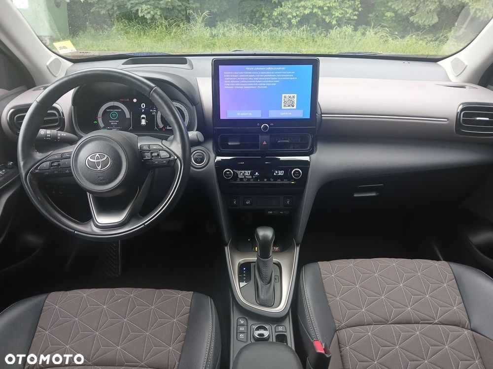 Toyota Yaris Cross Hybrid 1.5 Executive AWD - 3