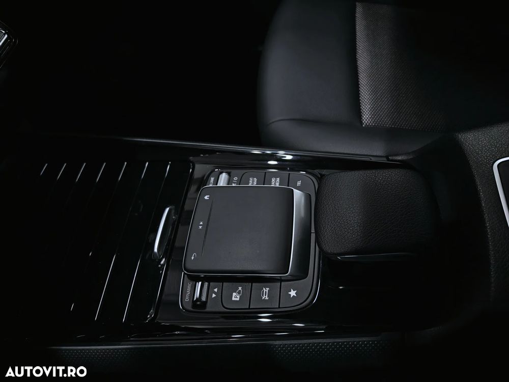 Mercedes-Benz GLA 200 d Aut. - 23