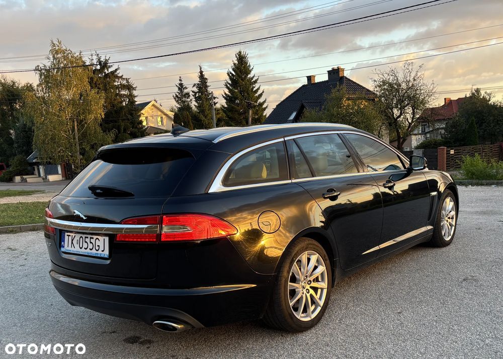 Jaguar XF 2.2 D Premium Luxury - 5