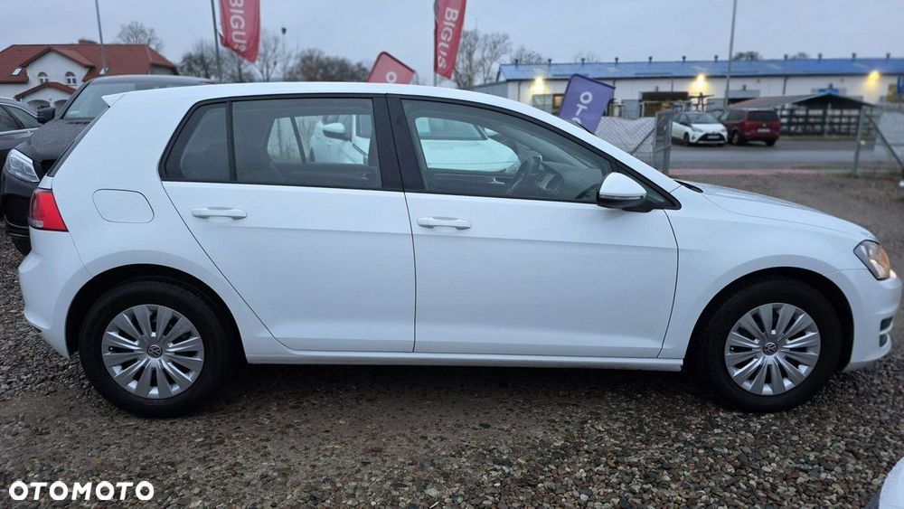 Volkswagen Golf - 6