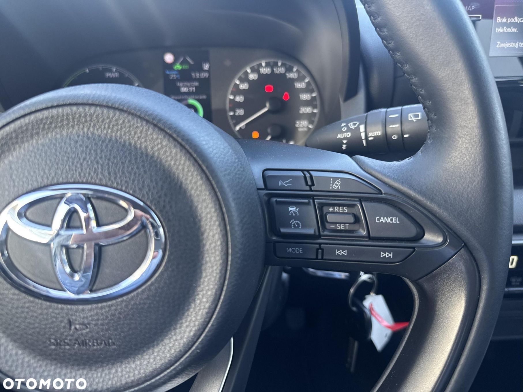 Toyota Yaris Hybrid 1.5 Comfort - 24
