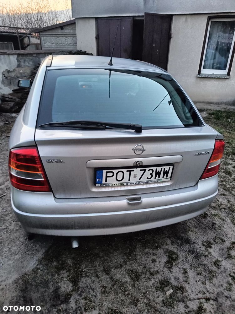 Opel Astra 2.0 DTI - 2