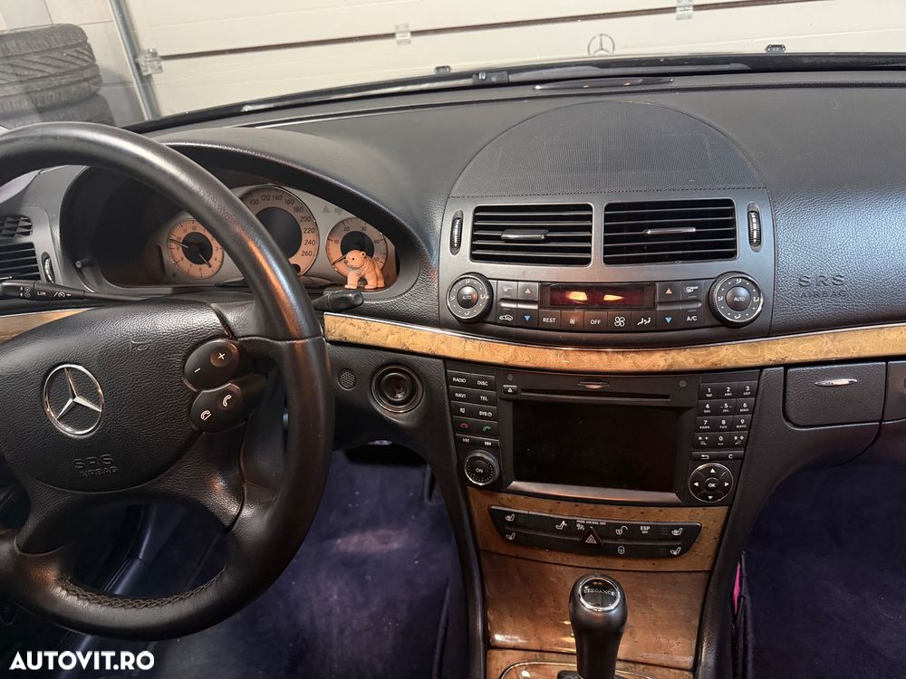 Mercedes-Benz E - 6