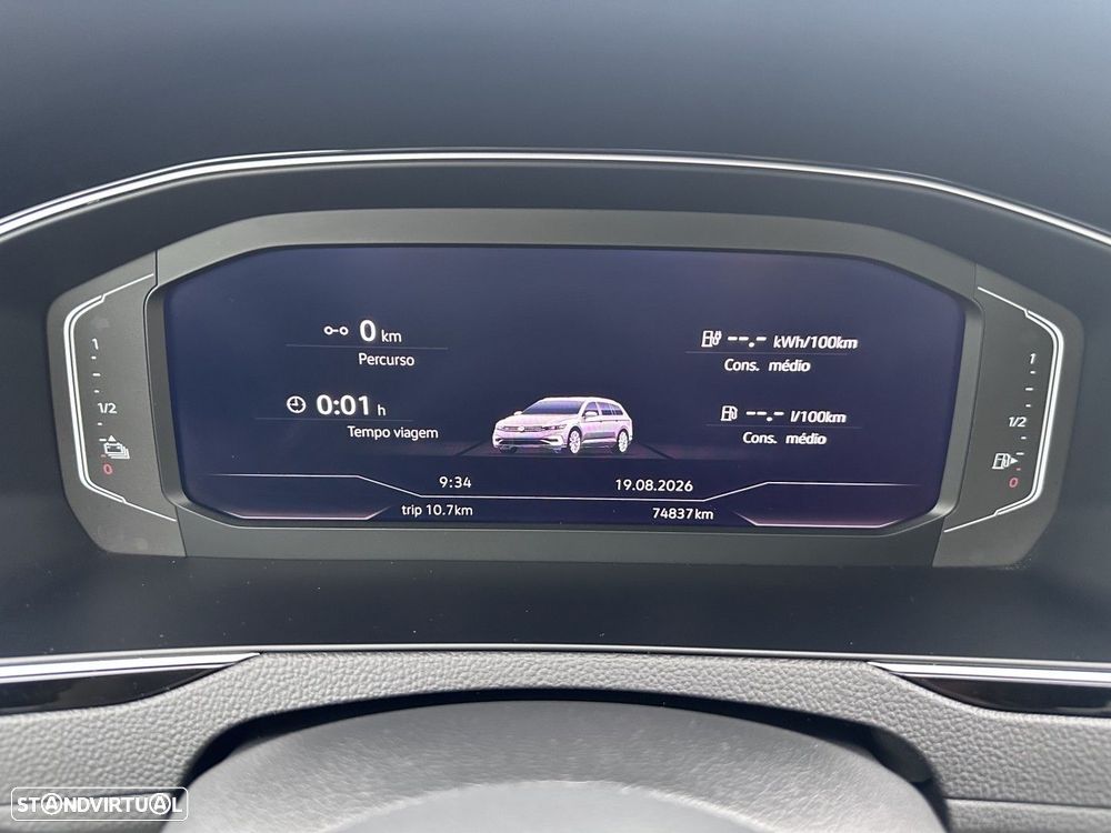 VW Passat Variant - 11