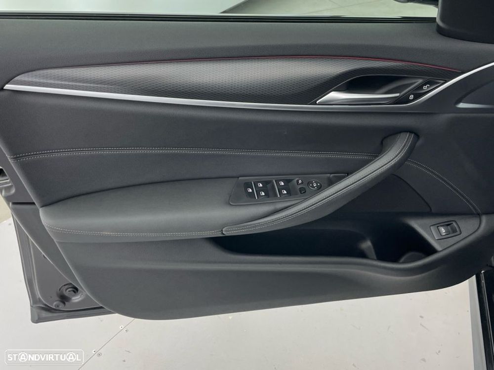 BMW 520 d Auto - 17