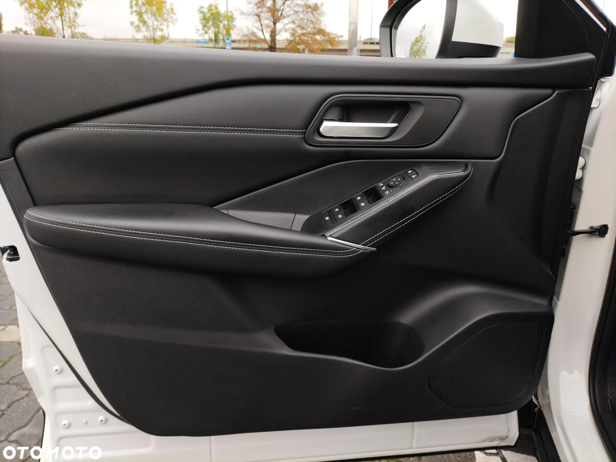 Nissan Qashqai 1.3 DIG-T mHEV N-Connecta Xtronic - 8