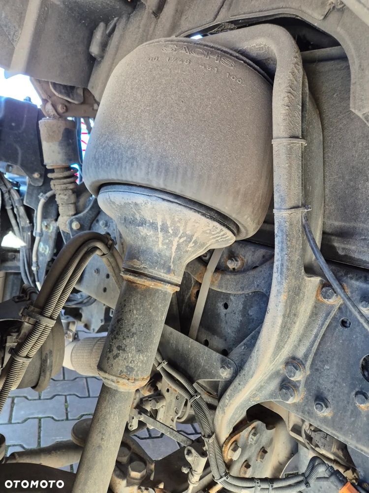 MAN 500 KM, MEGA - 17