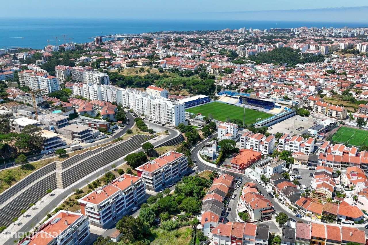 APARTAMENTO T2 COM SUÍTE, MARQUISE DE 15 M² E BOX PARA 2 CARROS | ESTO - Grande imagem: 3/37