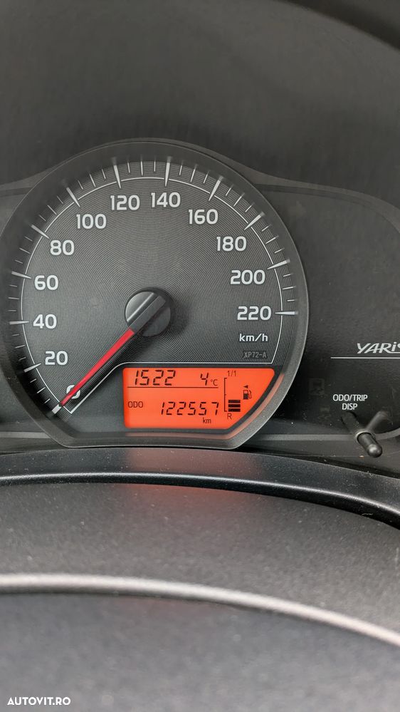 Toyota Yaris 1.0 VVT-i Optimo - 4