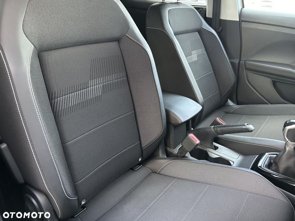 Volkswagen T-Cross - 19