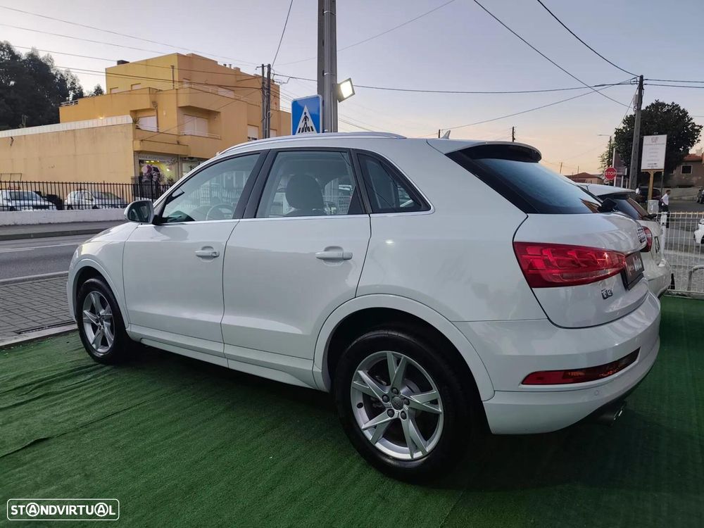 Audi Q3 2.0 TDI Sport - 6