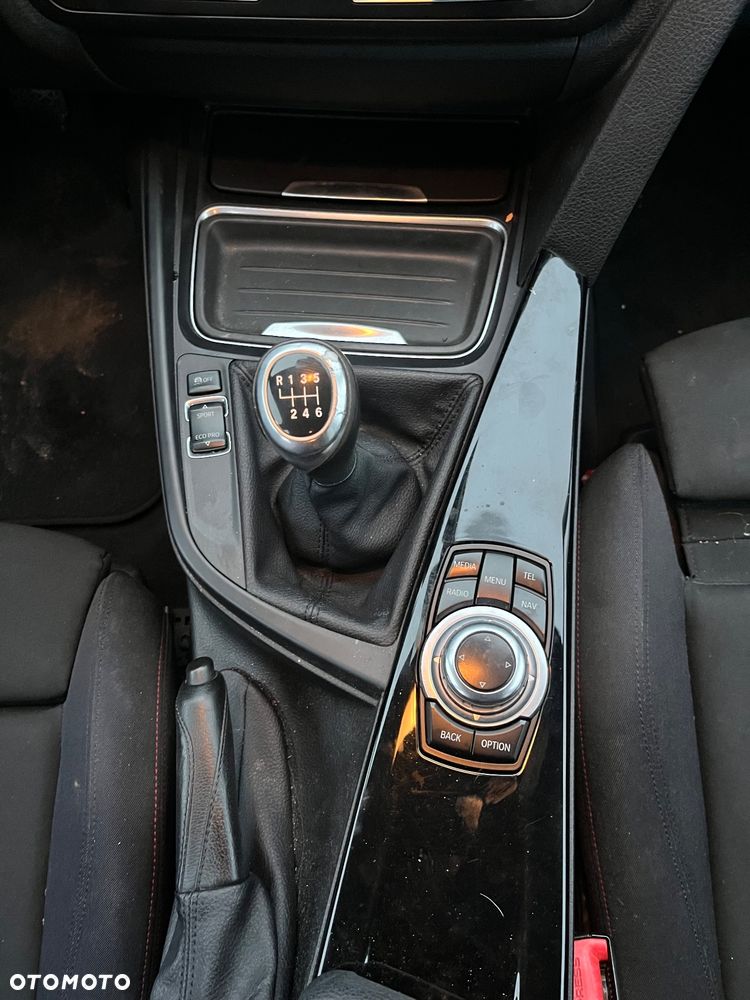 BMW Seria 3 316i Sport Line - 15