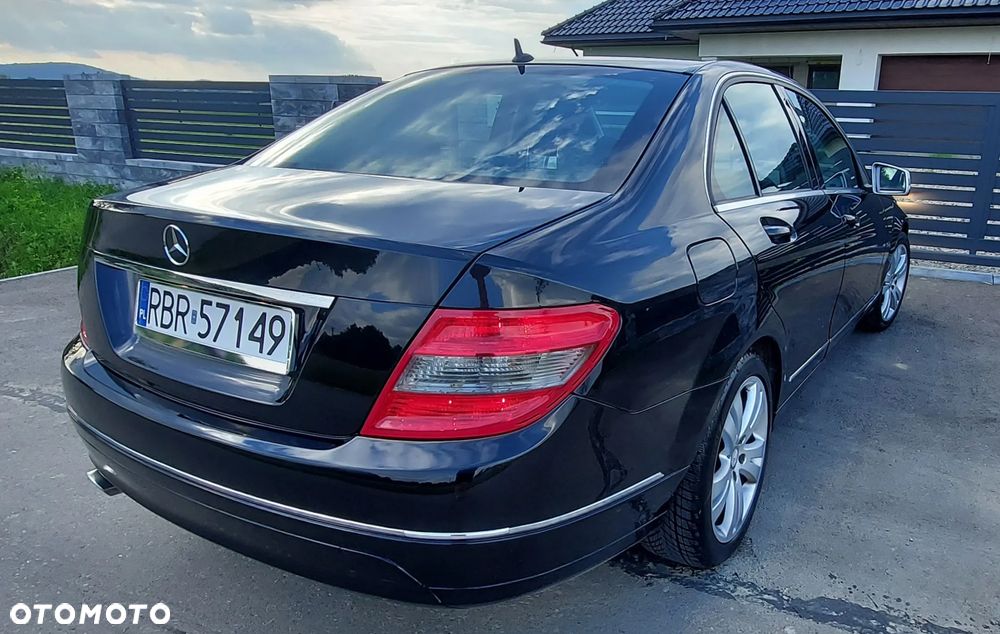 Mercedes-Benz Klasa C 200 CGI Automatik BlueEFFICIENCY Avantgarde - 10