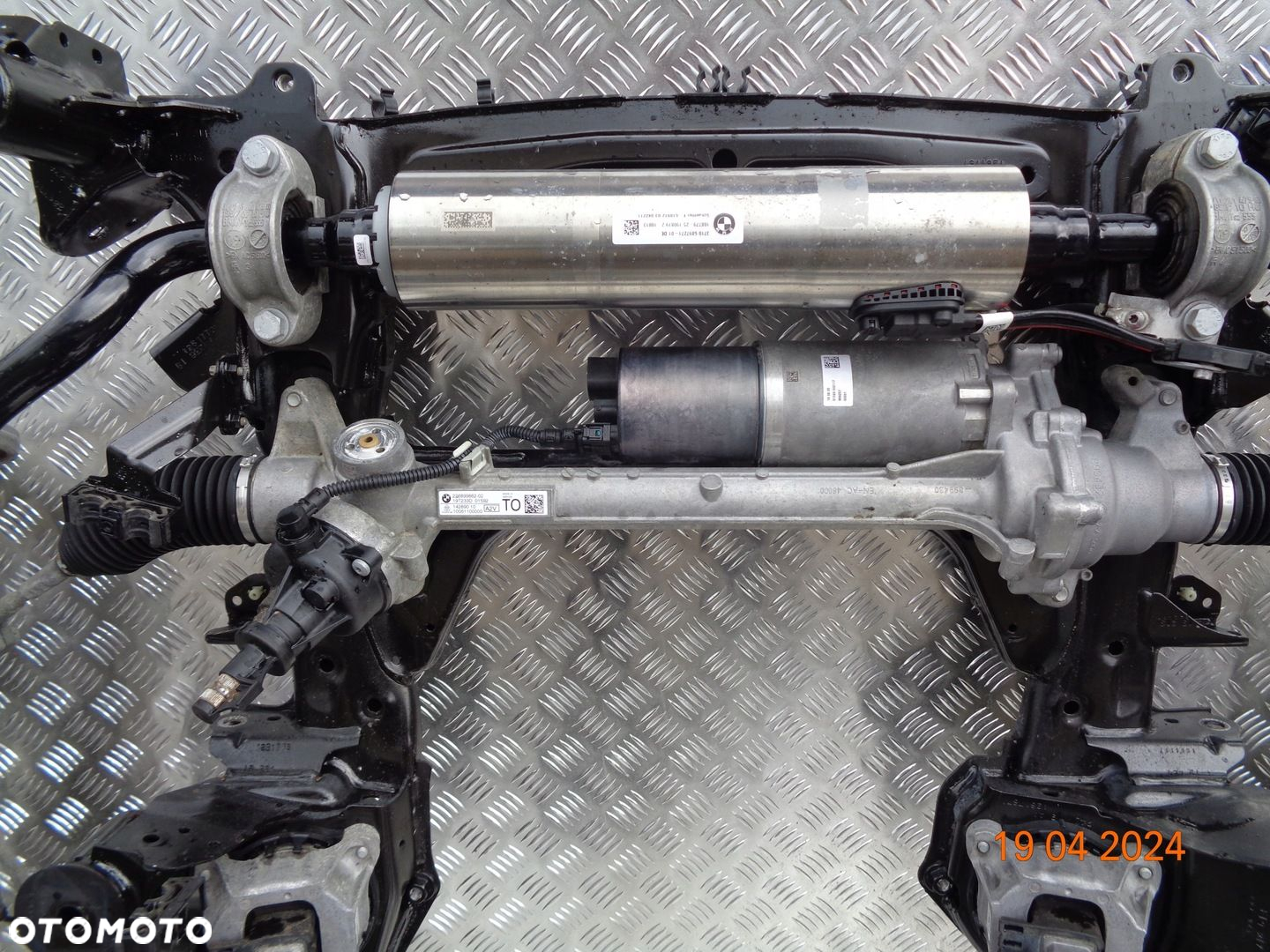 STABILIZATOR AKTYWNY TYLNY BMW X5 X6 X7 G05 G06 G07 6897272 . - 3