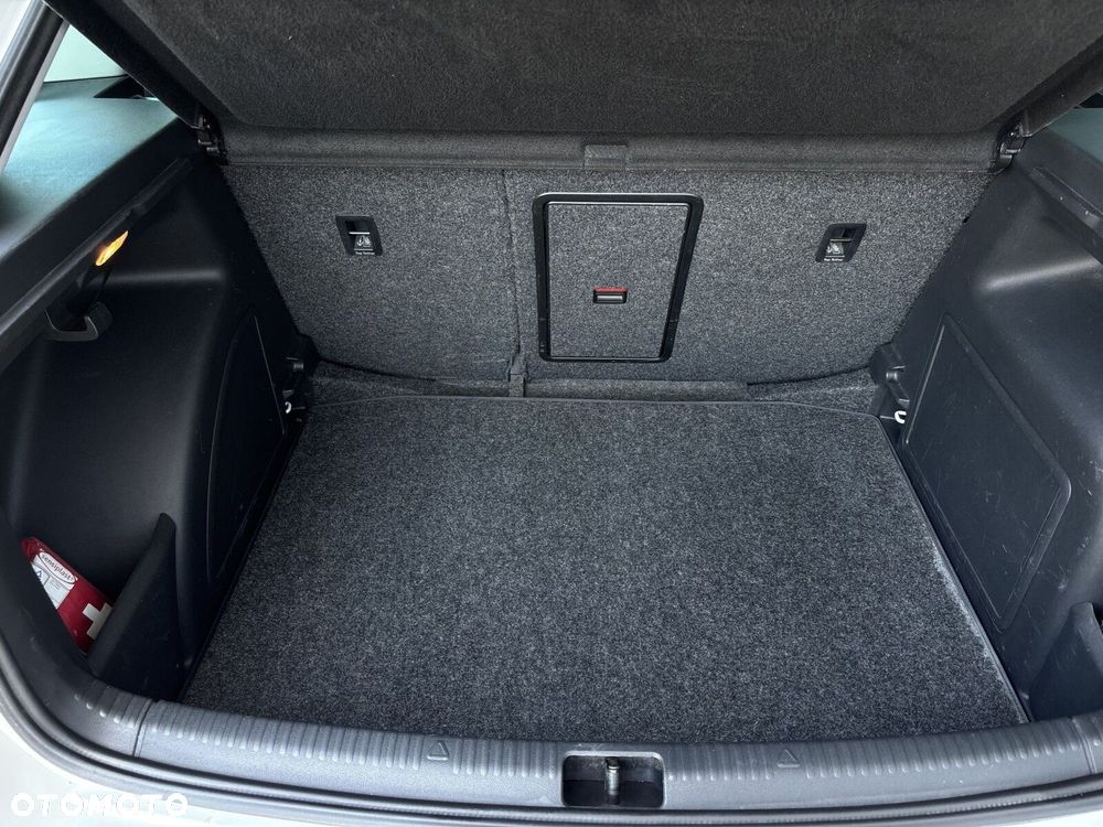 Skoda RAPID 1.2 TSI Ambition - 9