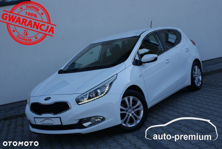 Kia Ceed 1.6 GDI Dream Team Edition - 1