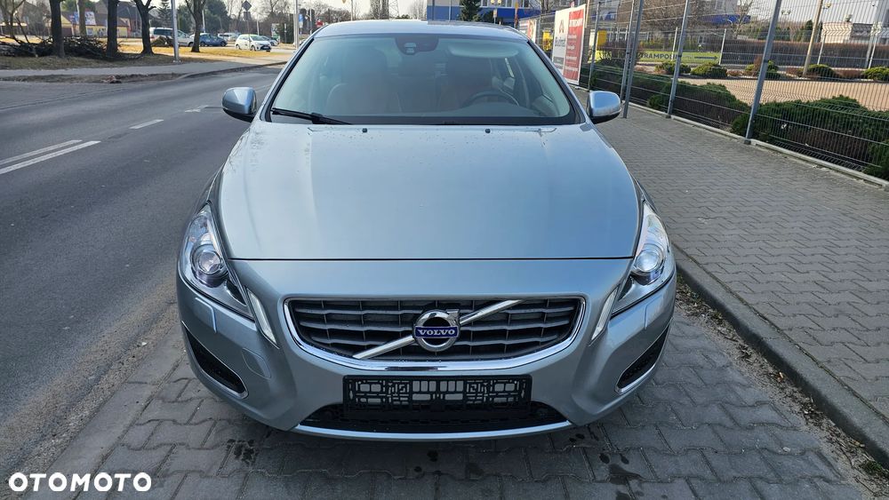 Volvo S60 DRIVe Summum - 32