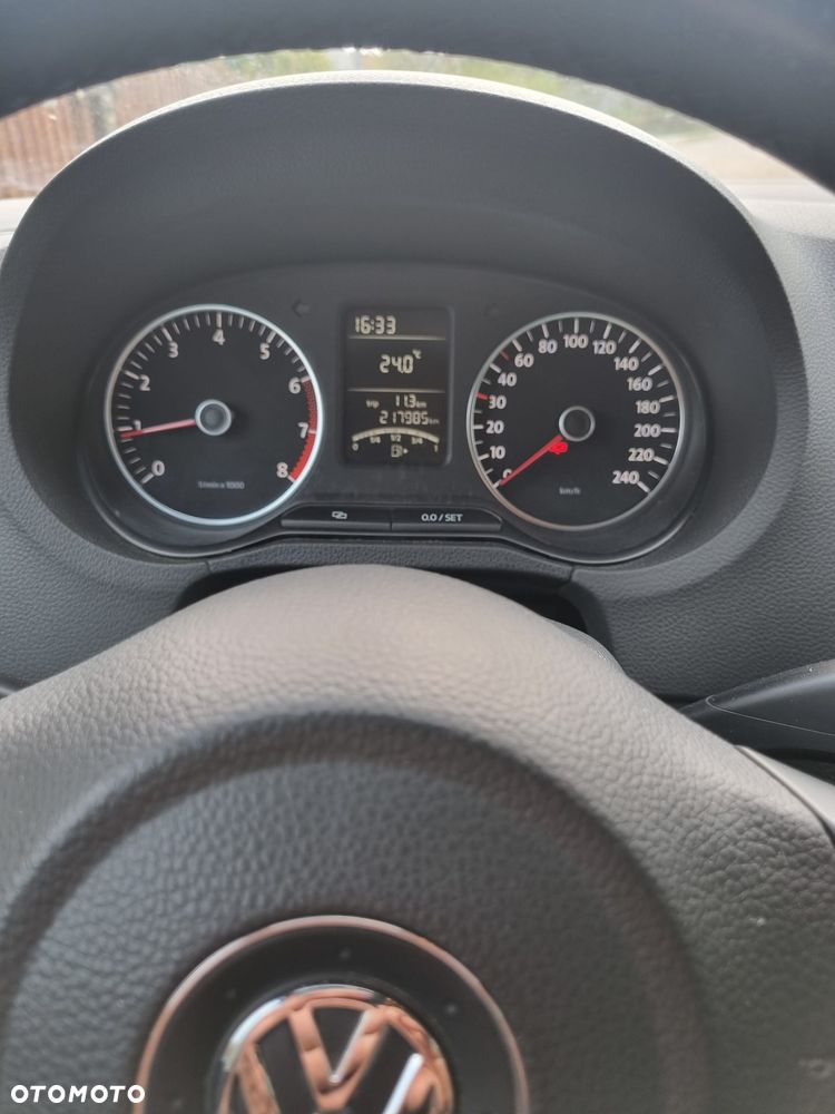 Volkswagen Polo 1.4 16V Comfortline - 16