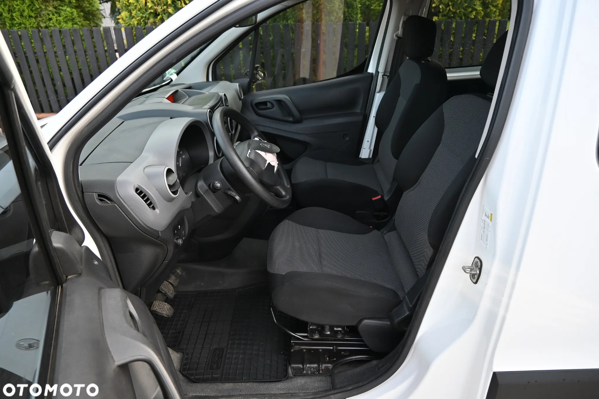 Peugeot PARTNER 1.6Hdi/100KM/5 Osobowy/L2H1!!! - 5