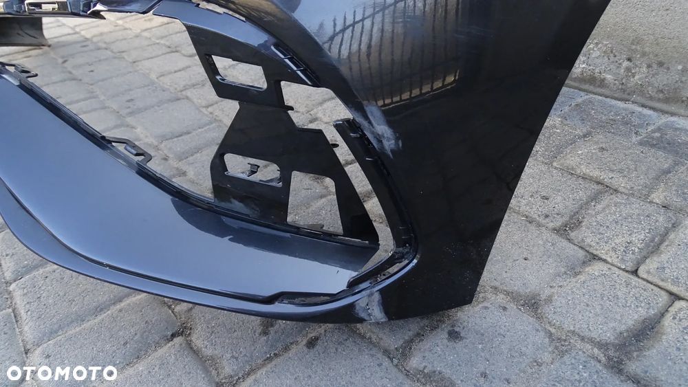 MERCEDES E-KLASA AMG W214 - zderzak przedni - 3