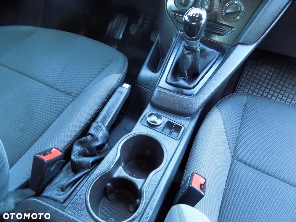 Ford Focus 1.6 Edition - 24