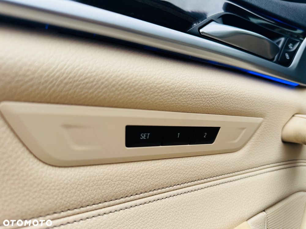 BMW Seria 5 520d Luxury Line sport - 20