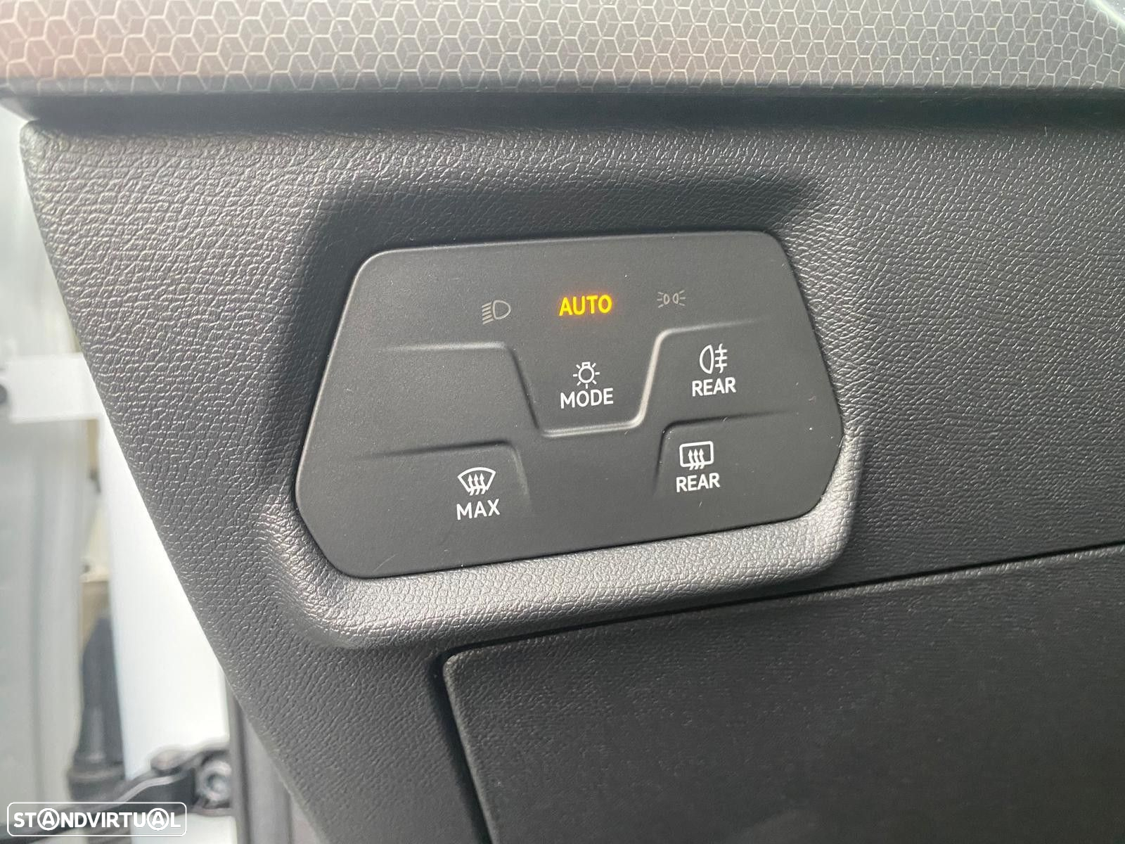 SEAT Leon 2.0 TDI Style - 17