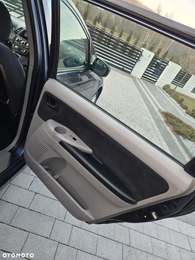 Mitsubishi Grandis 2.0 DI-D 7-Sitzer Intense - 23