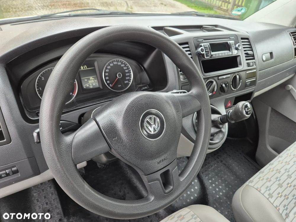Volkswagen T5 LIFT - 16