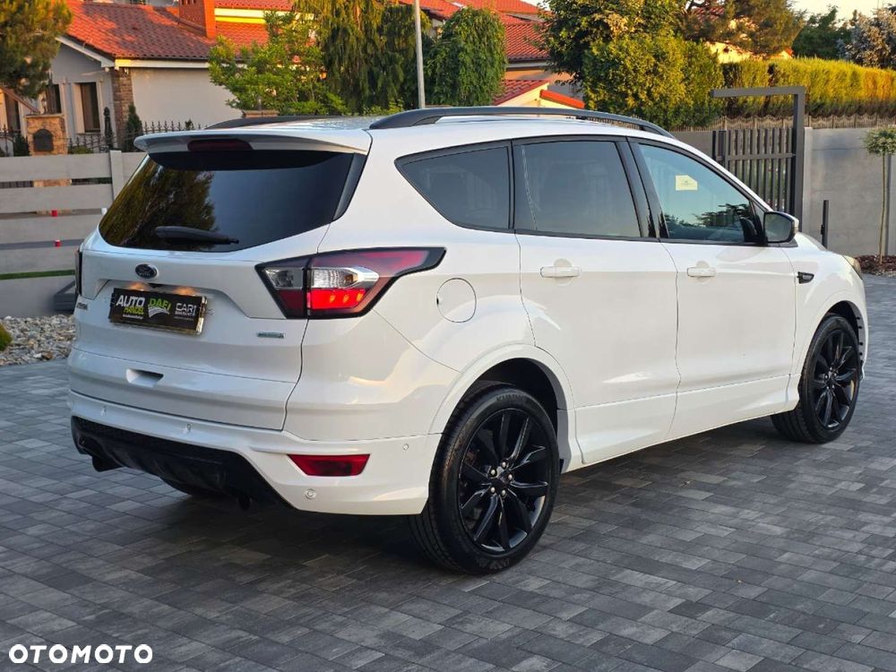 Ford Kuga - 37
