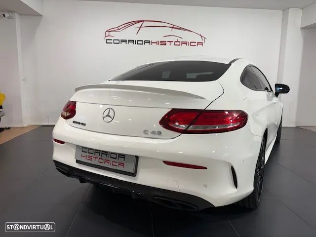Mercedes-Benz C 43 AMG Coupe 4Matic 9G-TRONIC Night Edition - 27