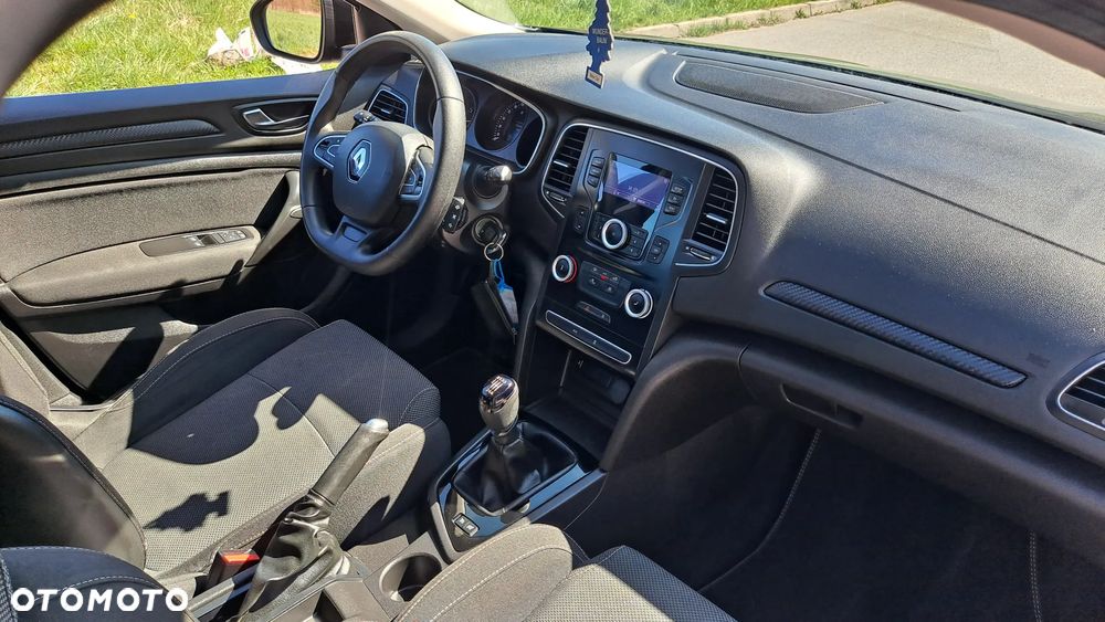 Renault Megane 1.2 Energy TCe Life - 11