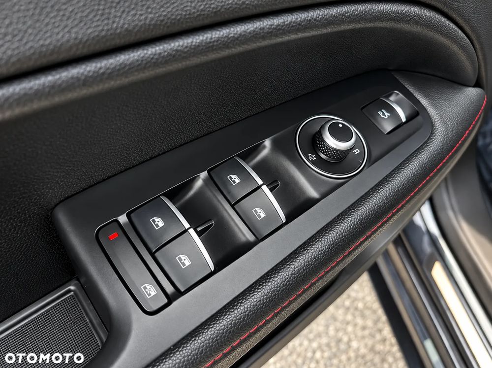 Alfa Romeo Stelvio - 17