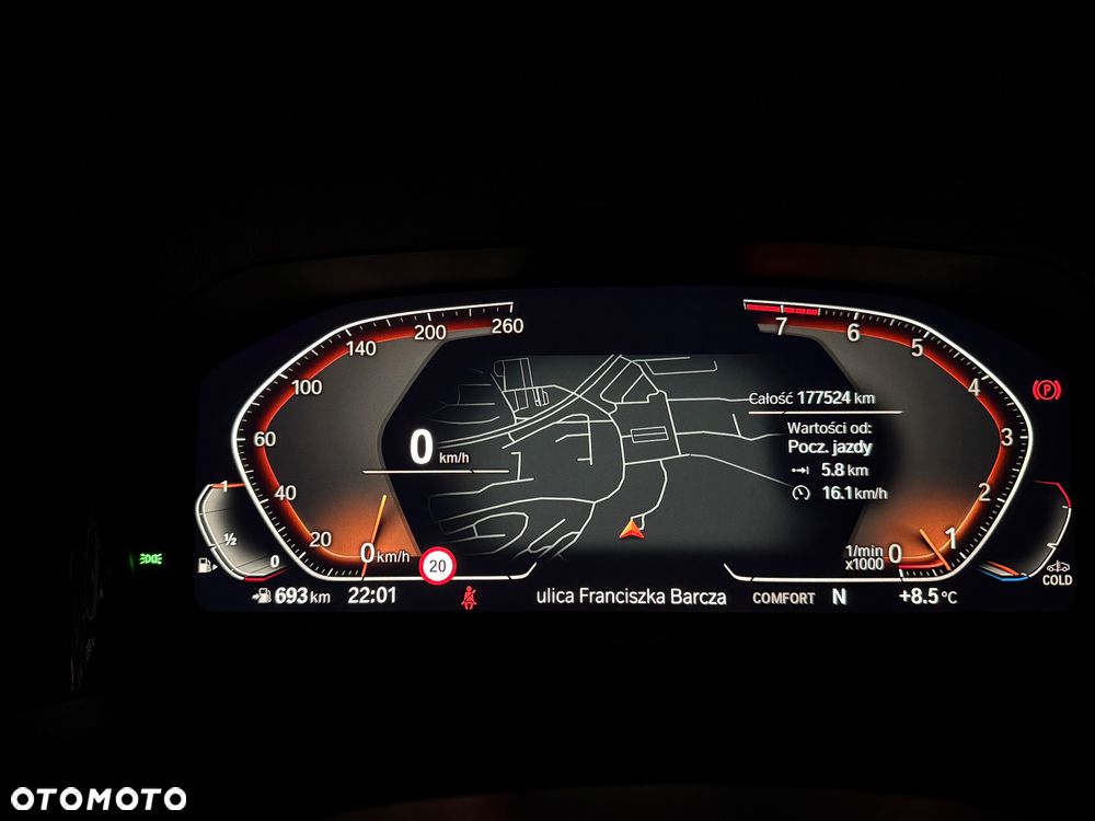 BMW Seria 3 318i - 12