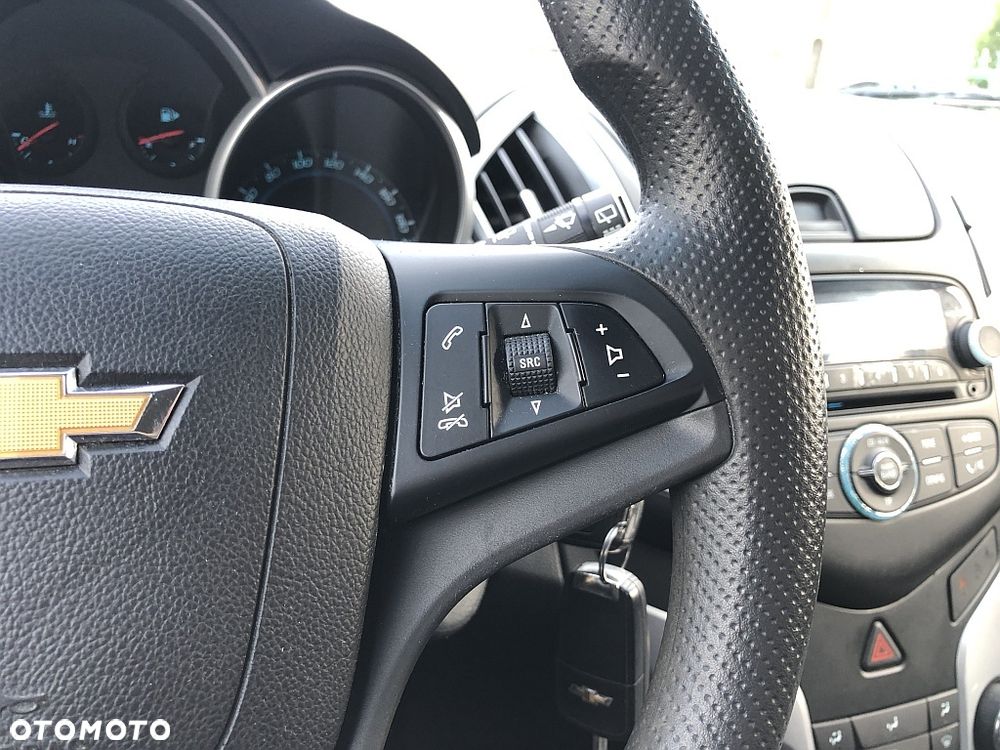 Chevrolet Cruze 1.6 LT - 15