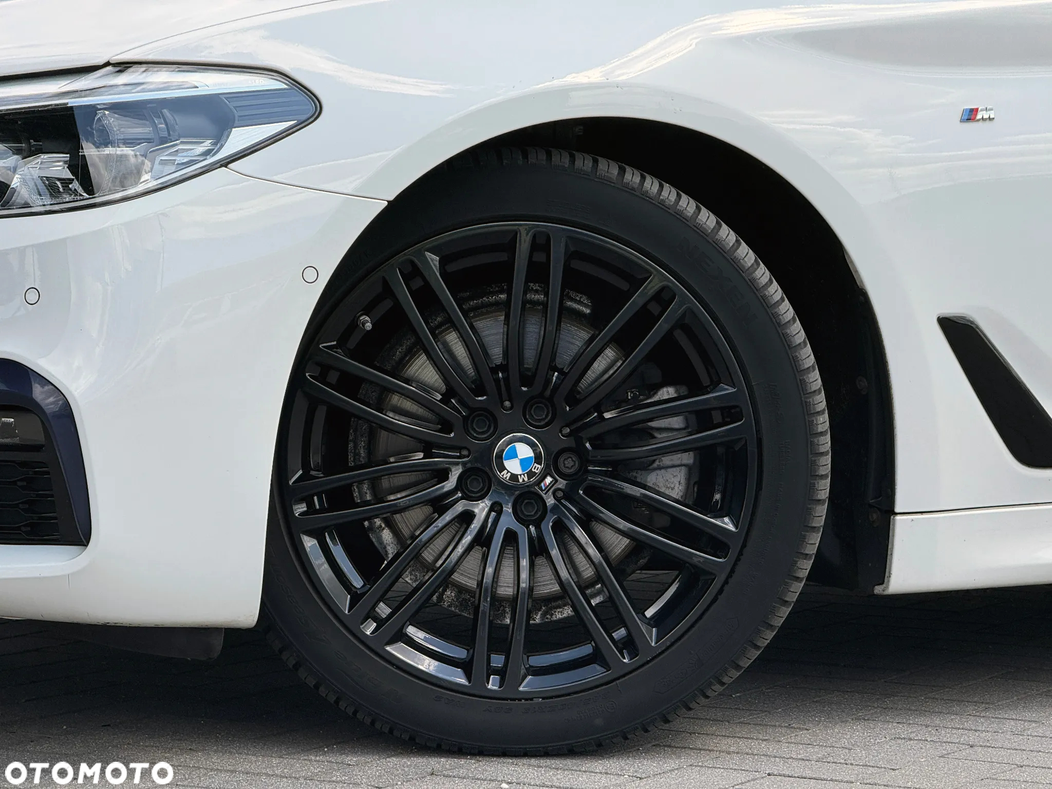 BMW Seria 5 520d Touring Sport Line - 9