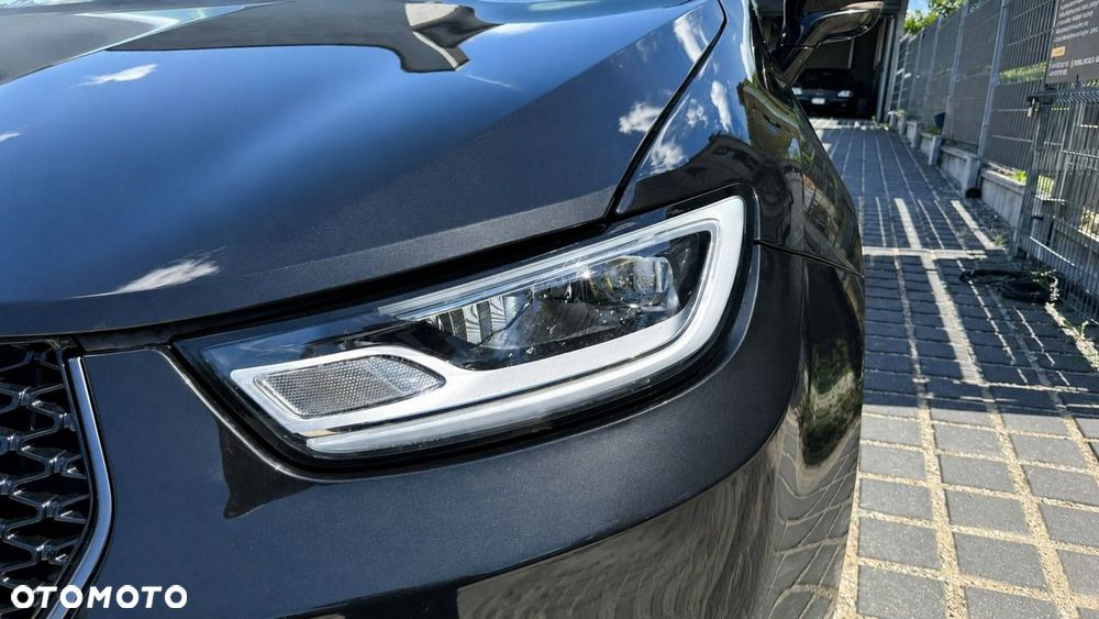 Chrysler Pacifica - 17