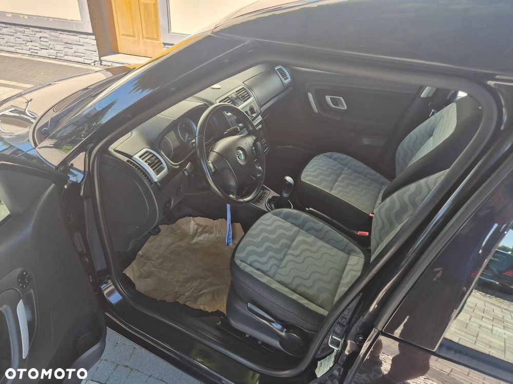 Skoda Roomster 1.4 16V Ambition - 22