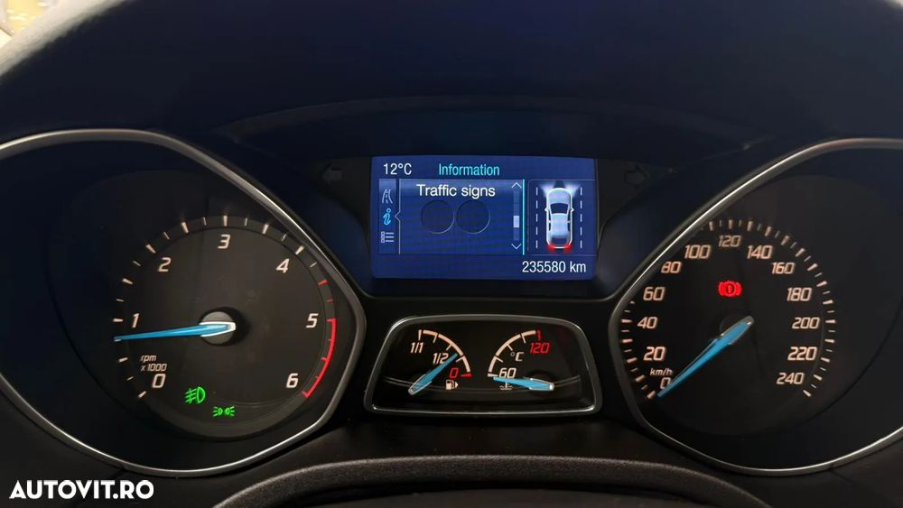 Ford Focus 1.6 TDCi DPF Start-Stopp-System Titanium - 18