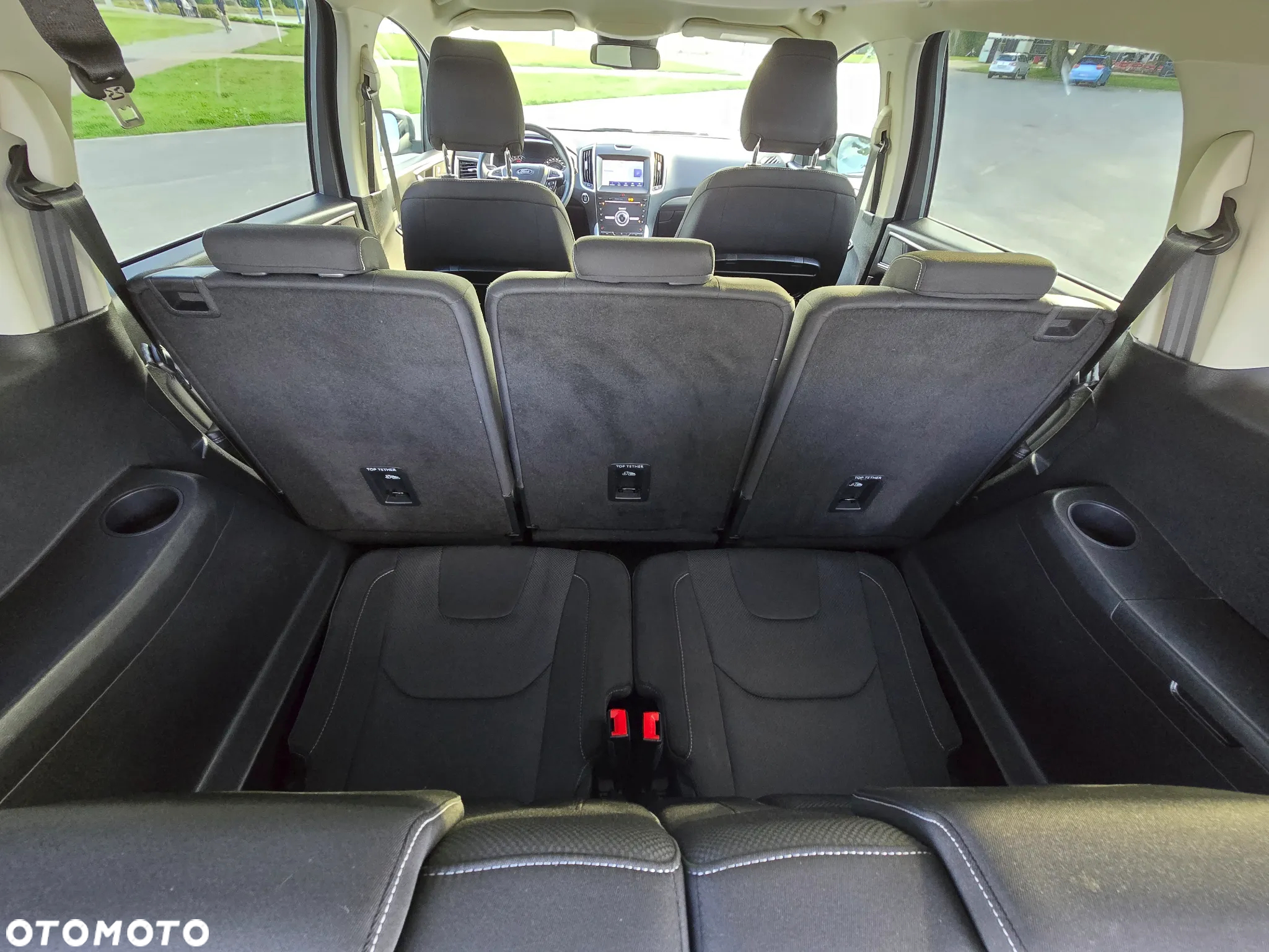 Ford S-Max - 16