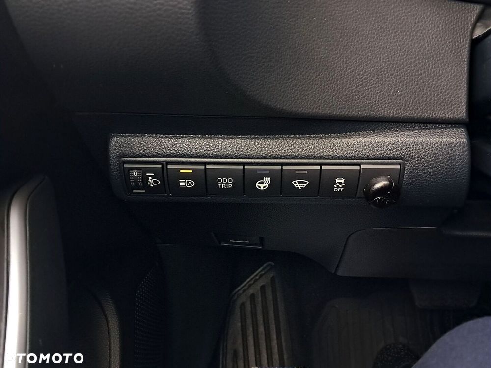 Toyota Corolla 1.8 Hybrid Style - 17