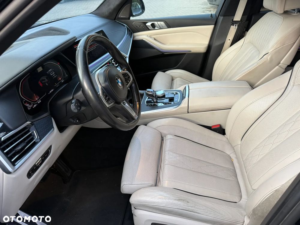 BMW X7 xDrive40d mHEV - 16