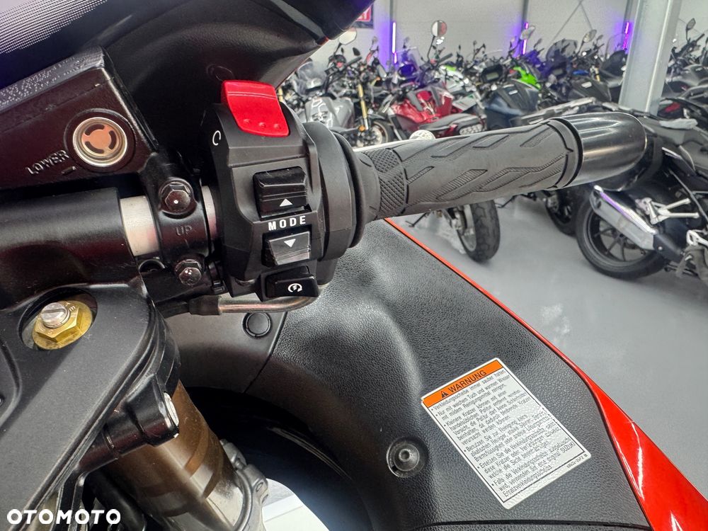 Suzuki GSX-R - 27