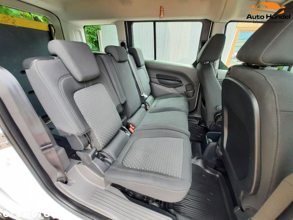 Ford Tourneo Connect - 33