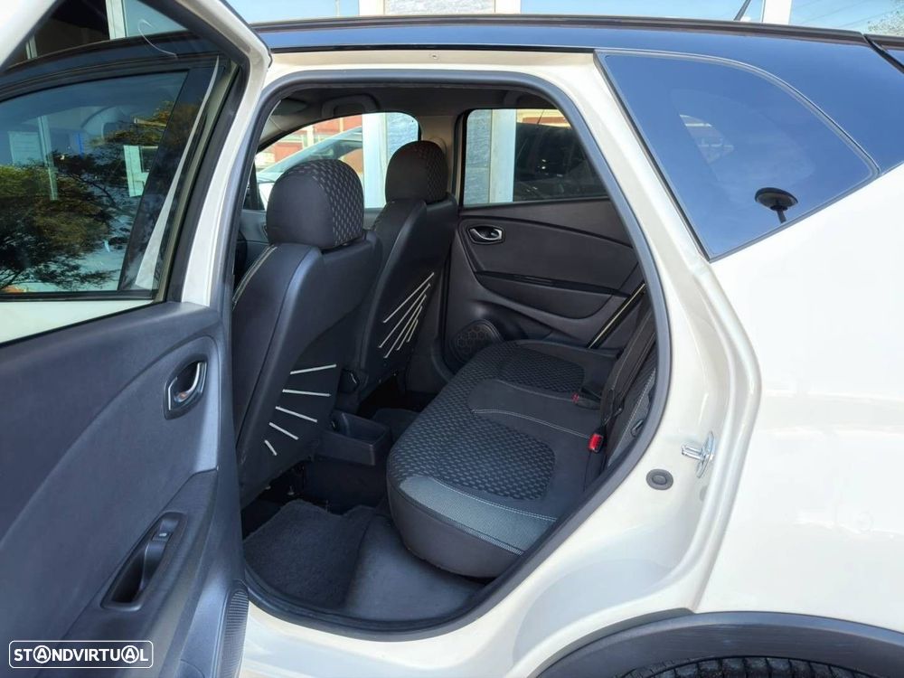 Renault Captur 1.5 dCi Exclusive - 19