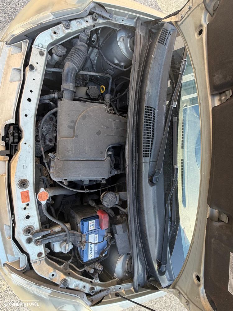 Daihatsu Sirion 1.0 - 13